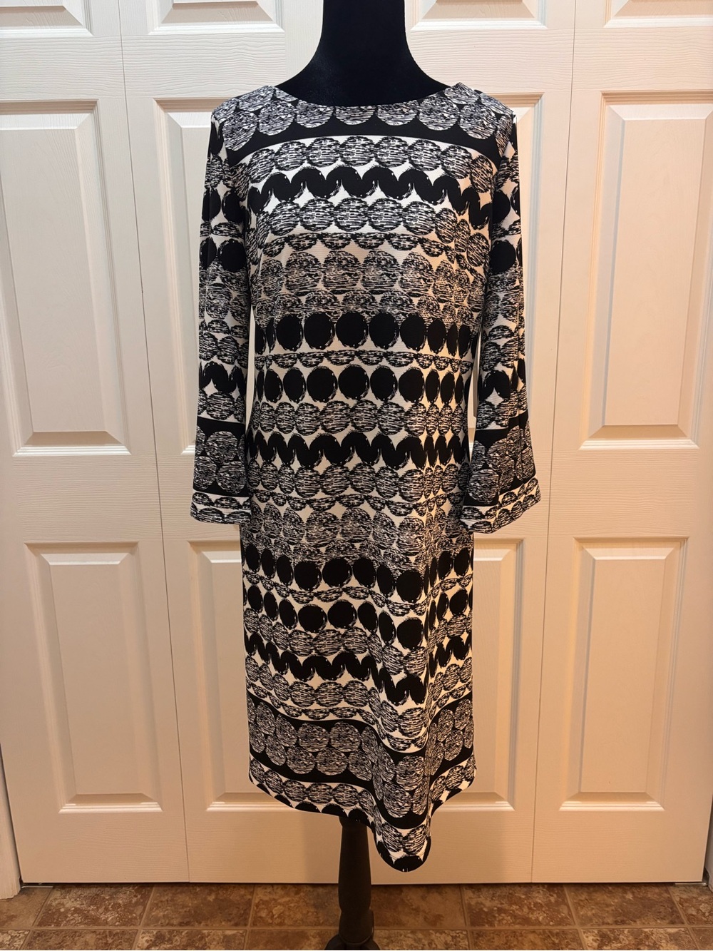 Black & White Geometric Midi Dress - Women's